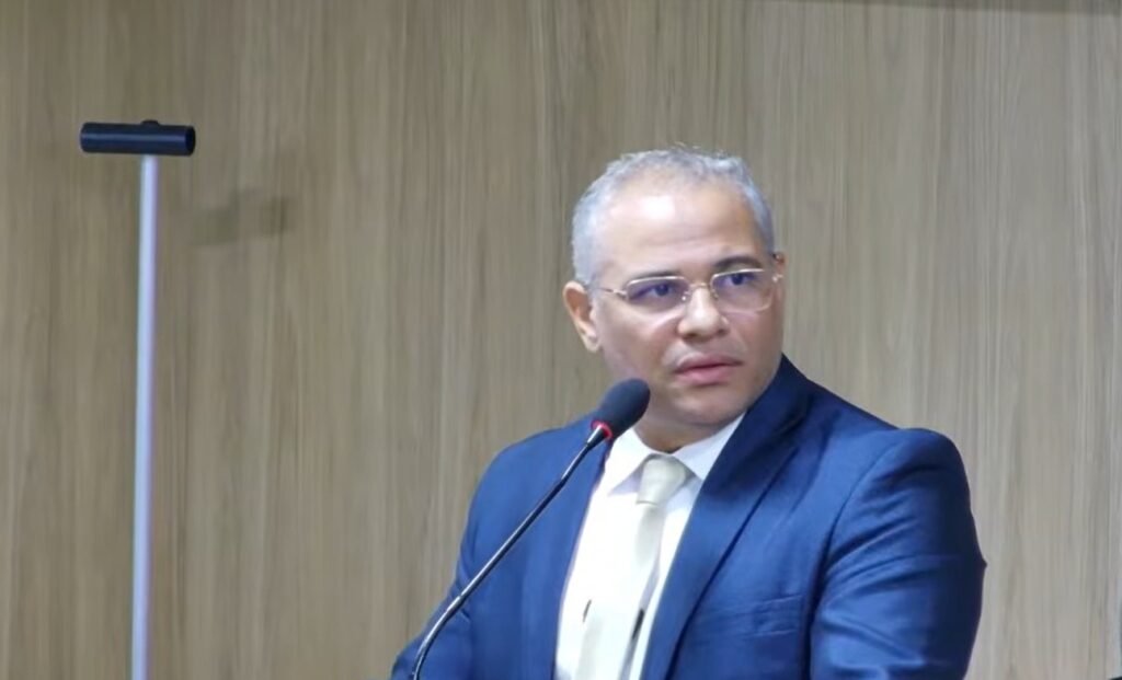 Evilásio fecha apoio à chapa completa do governo e reforça palanque em Cabedelo Evilásio fecha apoio à chapa completa do governo e reforça palanque em Cabedelo