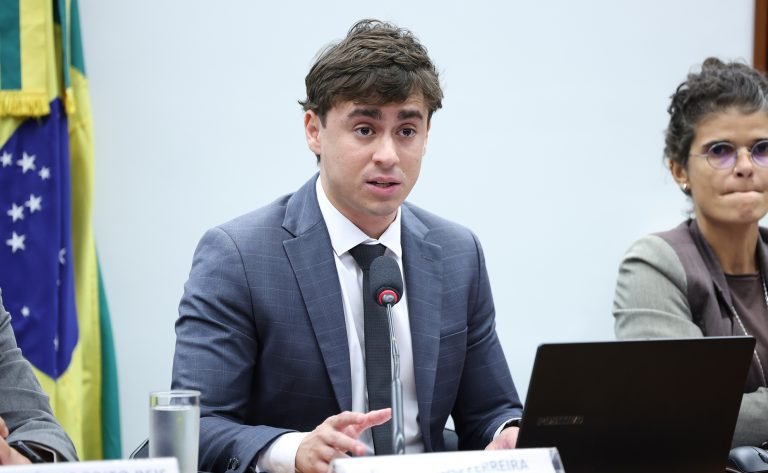 Proposta obriga unidade do SUS a aceitar exame feito na rede privada Proposta obriga unidade do SUS a aceitar exame feito na rede privada